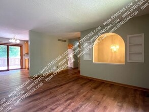 713 SE Hackley Ave in Des Moines, IA - Building Photo - Building Photo