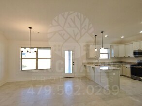 2007 E Hudson Dr in Siloam Springs, AR - Building Photo - Building Photo