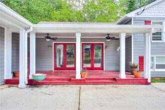 2067 Brockett Rd in Tucker, GA - Building Photo - Building Photo