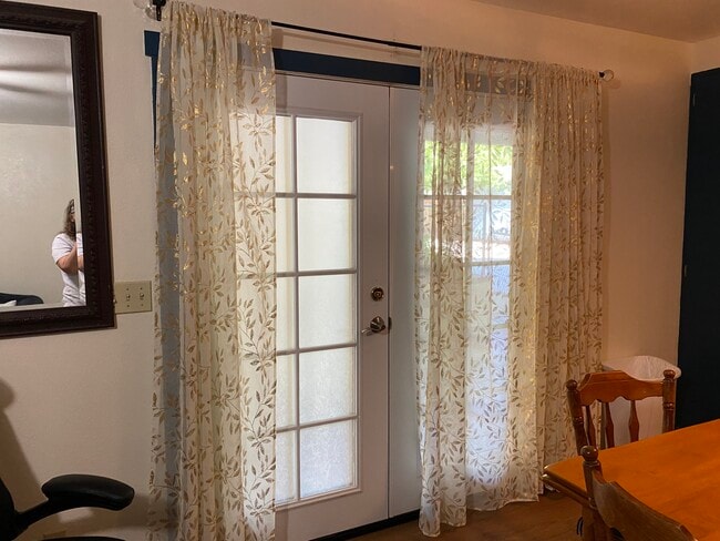 4040 St Patricks Ave, Unit 4040 St Patrick’s Ave Redding, CA 96003 in Redding, CA - Building Photo - Building Photo