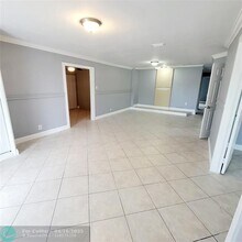 2021 NW 64th Ave-Unit -UNIT A in Sunrise, FL - Building Photo - Building Photo
