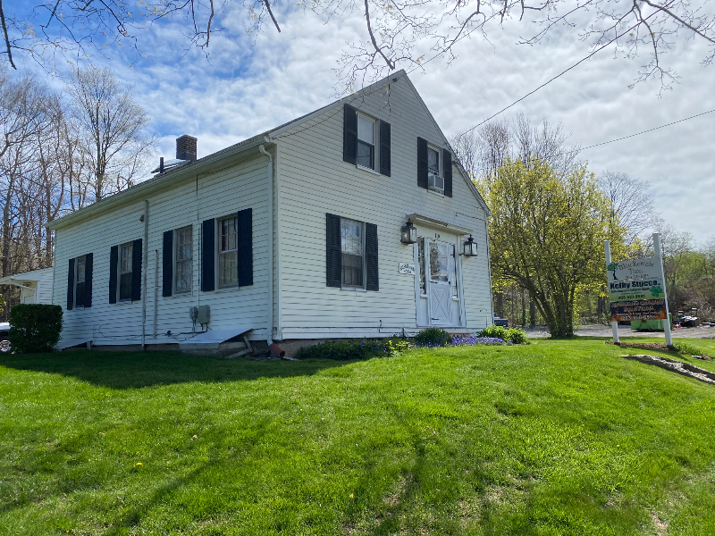 110 Waterbury Rd in Prospect, CT - Building Photo
