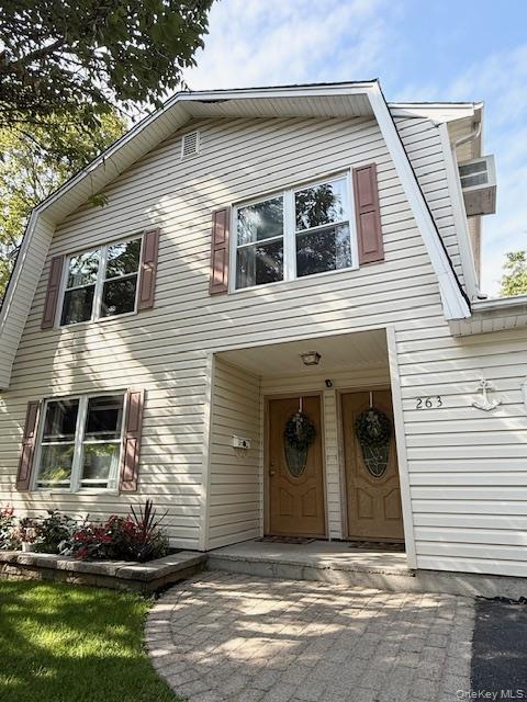 property at 263 Nassau Rd