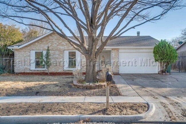 property at 7004 Southampton Dr