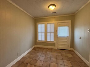 2214 Avenue O 1/2 in Galveston, TX - Building Photo - Building Photo