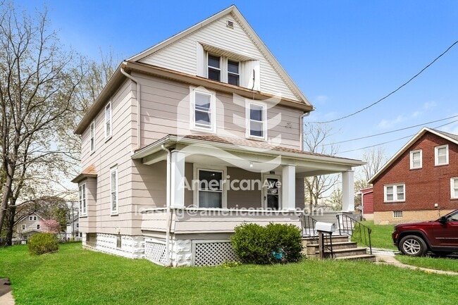 2074 16th St SW in Akron, OH - Building Photo - Building Photo