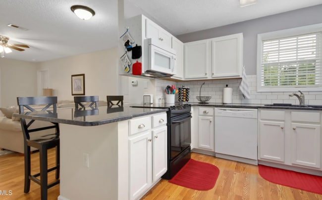 3000 Centennial Woods Dr in Raleigh, NC - Building Photo - Building Photo