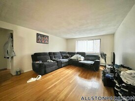 26 Allston St, Unit 11 in Boston, MA - Building Photo