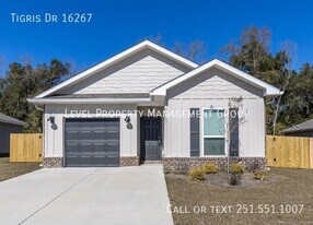 16267 Tigris Dr in Fairhope, AL - Building Photo