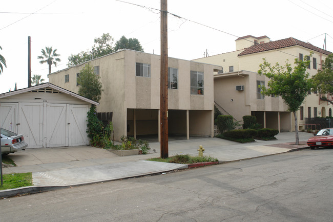 400 E Elk Ave in Glendale, CA - Building Photo - Building Photo