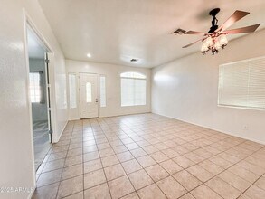 33438 N 25th Ave in Phoenix, AZ - Building Photo - Building Photo