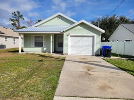 1210 4 Mile Rd in St. Augustine, FL - Building Photo