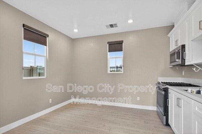 1735 Artemisia Ct in Carlsbad, CA - Building Photo - Building Photo