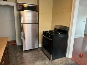 3362 Sutton Rd, Unit Floor 2 in Shaker Heights, OH - Building Photo - Building Photo