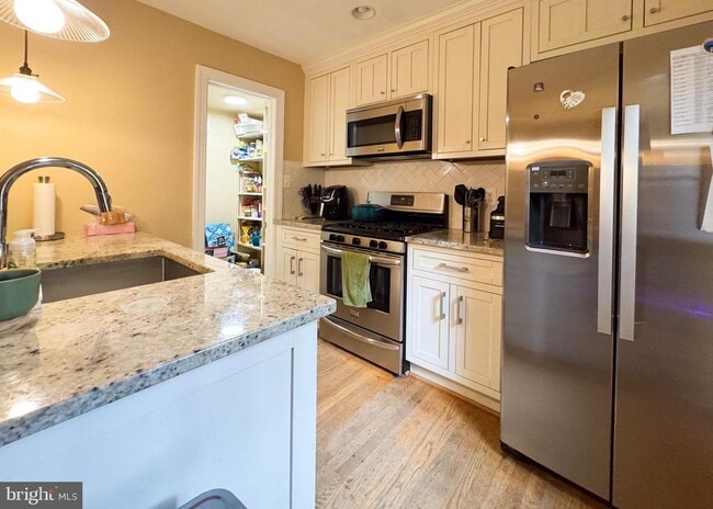 1603 Carlyle Dr in Crofton, MD - Building Photo - Building Photo