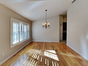 2004 Abbey Trace Dr in Dover, FL - Building Photo - Building Photo