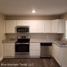 10019 Olmos Dr in Dallas, TX - Building Photo - Building Photo