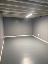 1218 E Cleveland Ave, Unit Unit A in Hobart, IN - Building Photo - Building Photo