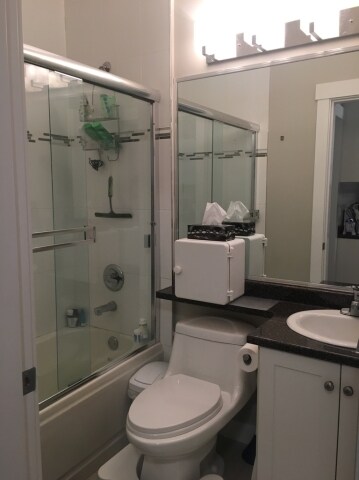 6888 Canada Wy in Burnaby, BC - Building Photo - Building Photo