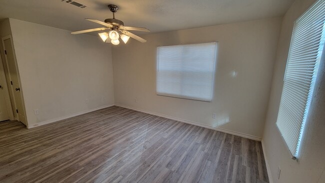 109 Will St in Willis, TX - Building Photo - Building Photo