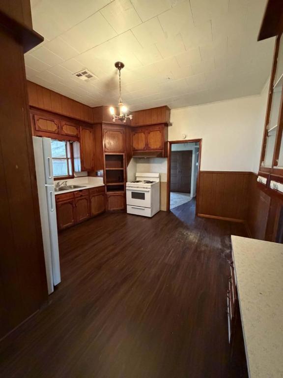 803 E 3rd St in Cushing, OK - Building Photo - Building Photo