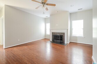 1068 Fairbank Ln in Chelsea, AL - Building Photo - Building Photo