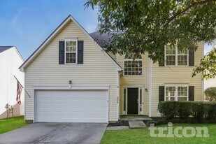 5506 Linda Vista Ln in Charlotte, NC - Building Photo