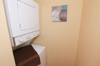 Sky Rock Apartments in Longmont, CO - Foto de edificio - Building Photo