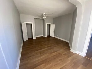 920 W Locust St in Davenport, IA - Building Photo - Building Photo