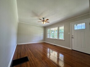 2011 Mars Hill Rd in Watkinsville, GA - Building Photo - Building Photo