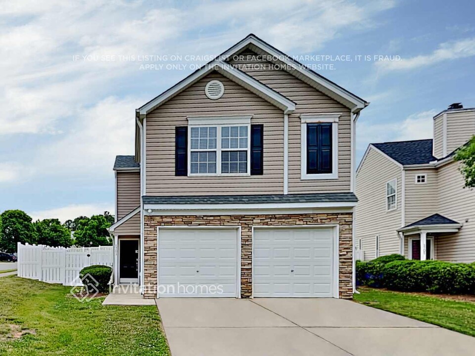 1701 Beacon Bluff St in Raleigh, NC - Building Photo