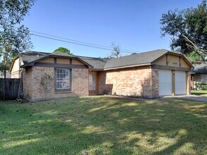 1934 Feather Ridge Dr in Missouri City, TX - Building Photo - Building Photo