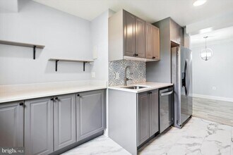 5909 Quantrell Ave in Alexandria, VA - Building Photo - Building Photo