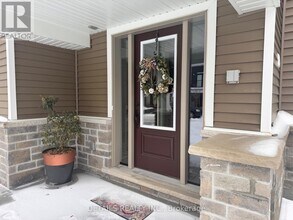 87 Ballinora Ln. in Ottawa, ON - Building Photo - Building Photo