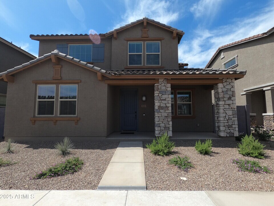 3820 N 100th Dr in Avondale, AZ - Building Photo
