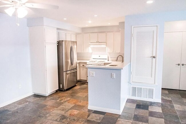 12269 Carmel Vista Rd in San Diego, CA - Building Photo - Building Photo