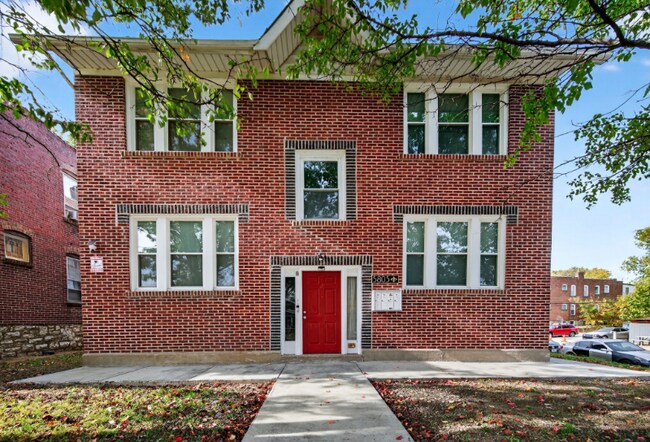 5803 S Kingshighway Blvd, Unit Apt 1S in St. Louis, MO - Foto de edificio - Building Photo