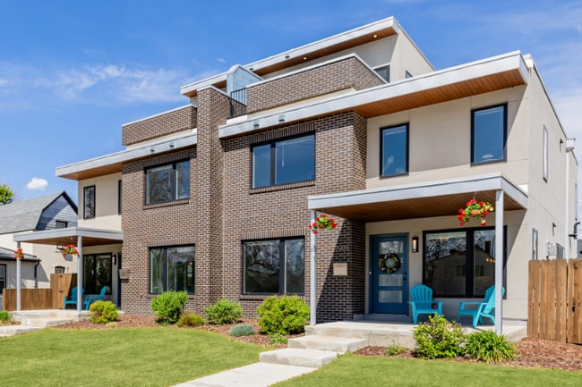 2008 S Galapago St in Denver, CO - Building Photo - Building Photo
