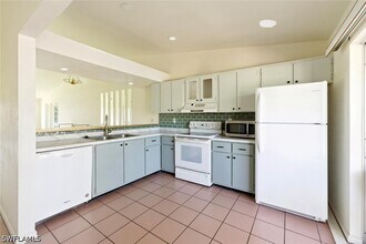 3420 Frosty Way in Naples, FL - Building Photo - Building Photo
