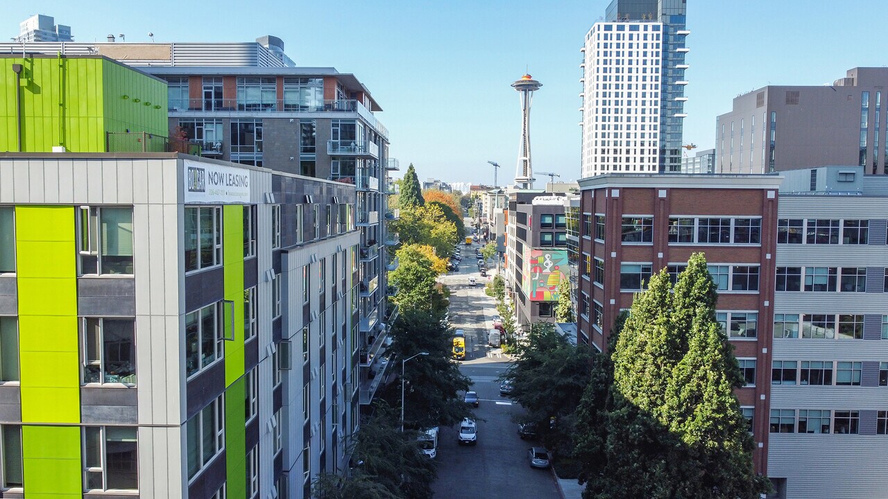 Boxcar South Lake Union in Seattle, WA - Building Photo