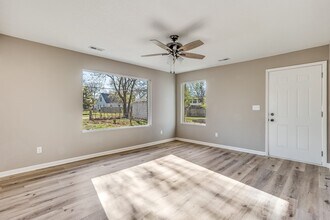 1832 S Washington Ave in Wichita, KS - Building Photo - Building Photo