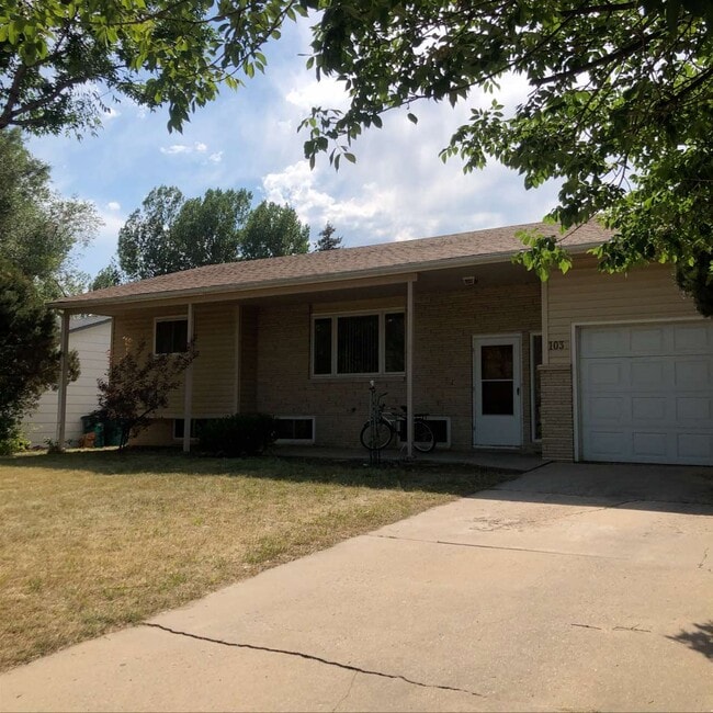 1033 Cypress Dr in Fort Collins, CO - Building Photo - Building Photo