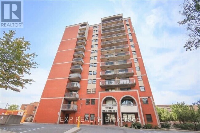 1180 Ohio St in Ottawa, ON - Building Photo - Building Photo