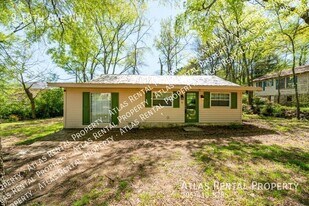 9 19th Ave NW in Center Point, AL - Building Photo