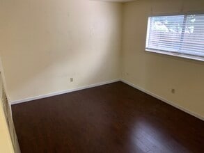 2103 3rd St, Unit B in Sacramento, CA - Building Photo - Building Photo