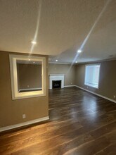 14 Hearthbridge St in Kitchener, ON - Building Photo - Building Photo