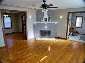 9837 Minnick Ave in Oak Lawn, IL - Building Photo - Building Photo