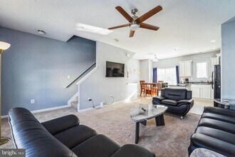 1131 Coulbourn Cor in Glen Burnie, MD - Building Photo - Building Photo