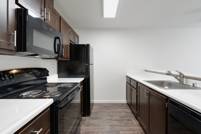 Renaissance at 29th in Vancouver, WA - Building Photo - Interior Photo