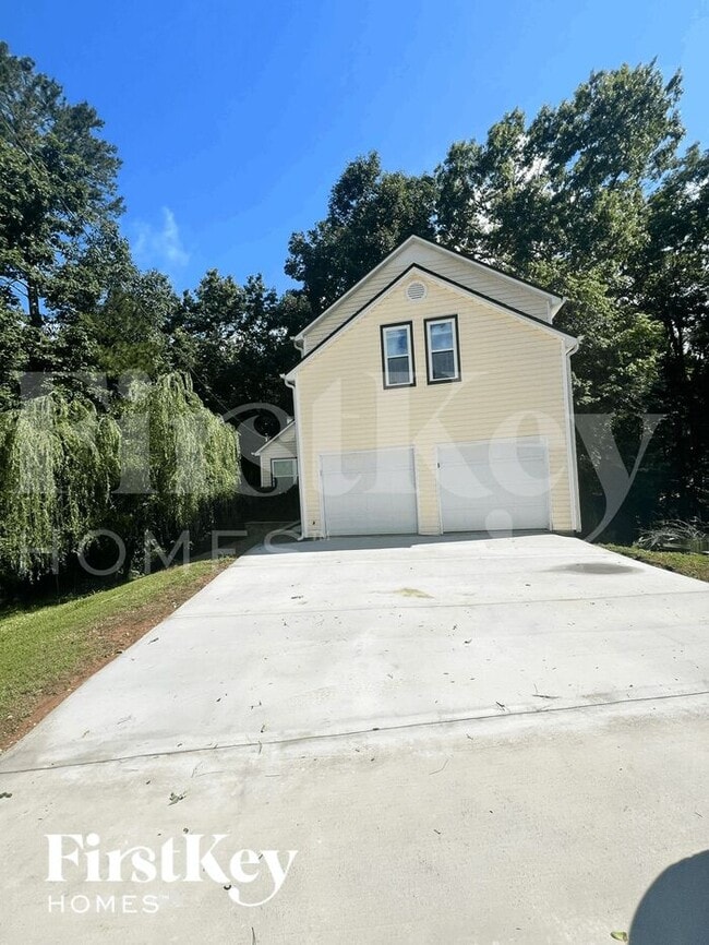 property at 202 Hillcrest Ridge